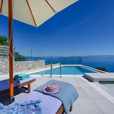Sea & Cliff Luxury Suites Benitses  Exterior foto