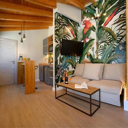 Sea & Cliff Luxury Suites Benitses  Exterior foto