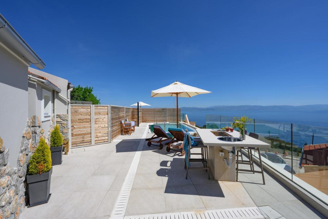 Sea & Cliff Luxury Suites Benitses  Exterior foto