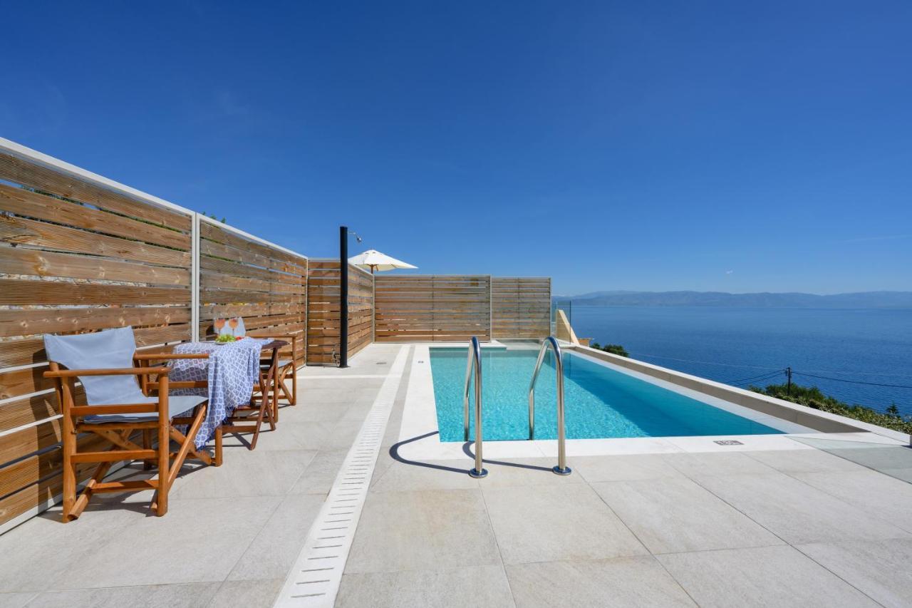 Sea & Cliff Luxury Suites Benitses  Exterior foto